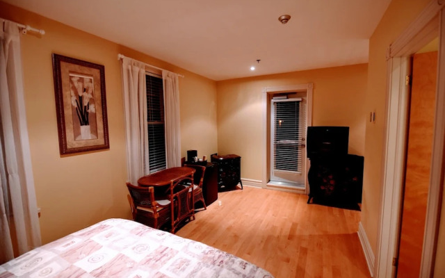 The Burleigh Falls Inn & Suites