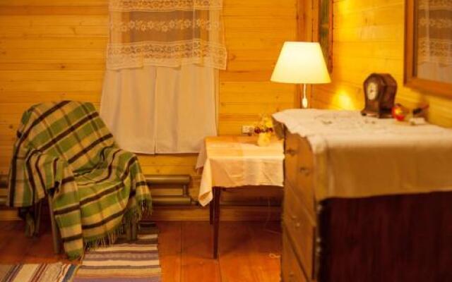 Guesthouse Puzhalova Izba