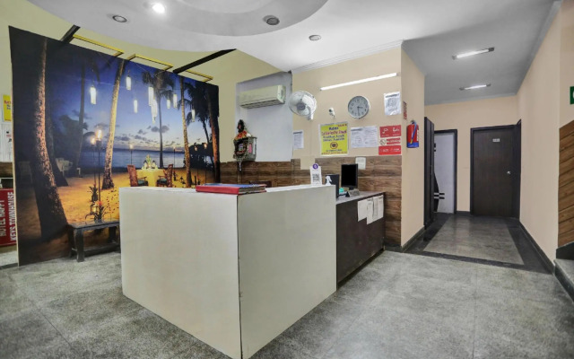 OYO Townhouse 764 Hotel Happy Keys Townhouse