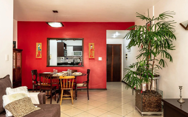 Ape tamanho família com garagem