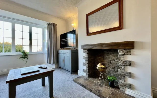 Curzon House 2