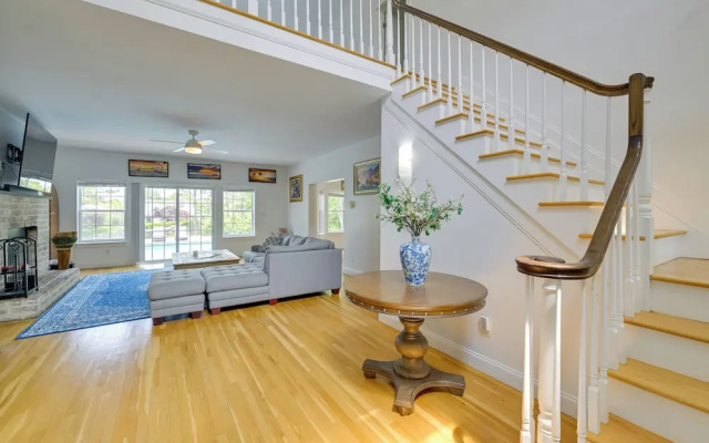 Pet-friendly Southampton Paradise With Pool!