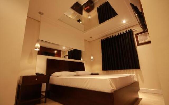 Motel Ato`s (ADULTS ONLY)
