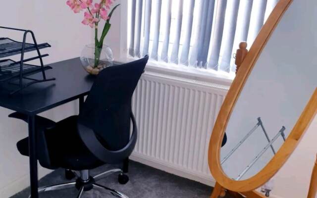 Beautiful 3-bed House in Birmingham