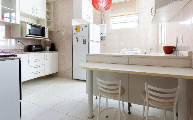 2Qtos: Copacabana, Ipanema e Metrô!