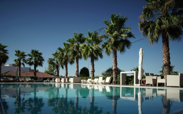 Valis Resort and Spa