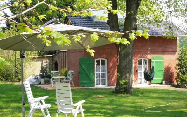 Bahnhof Droyßig - Übernachten im Denkmal - Ferienwohnung