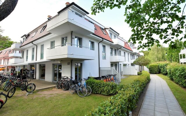 Modern Apartment in Ostseebad Boltenhagen Near Forest