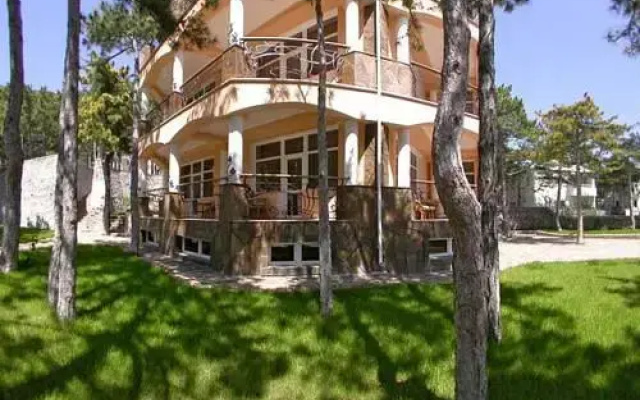 Villa Maria