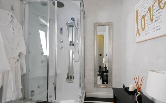 Suite Spagna 29 Luxury Apartment Spanish Steps View