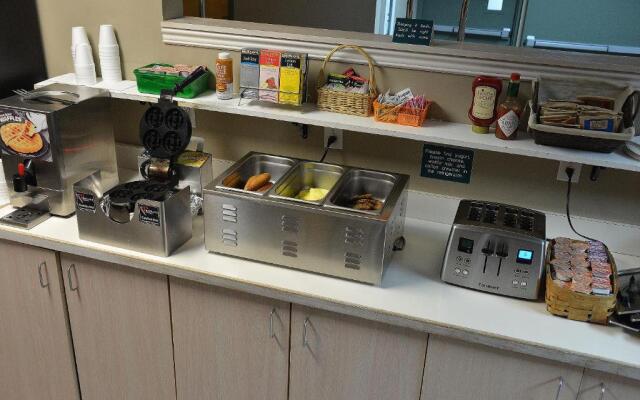 The Great Falls Inn by Riversage