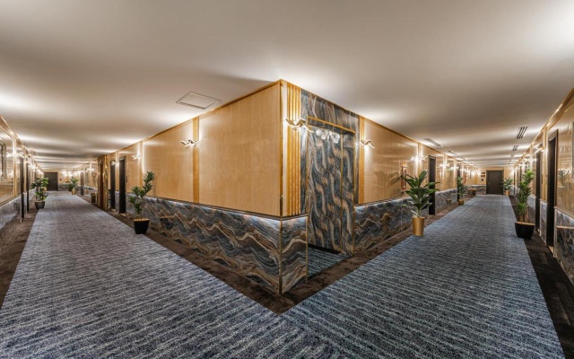 Ross Hotel