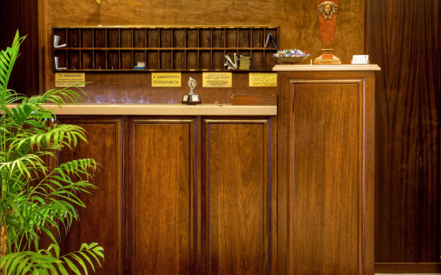 Nicola Hotel