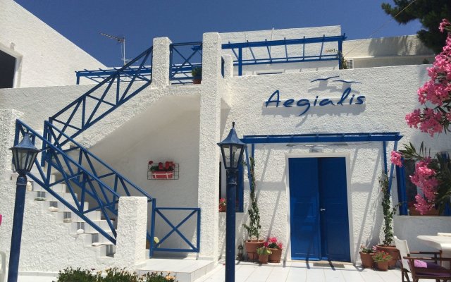 Aegialis Studios & Rooms