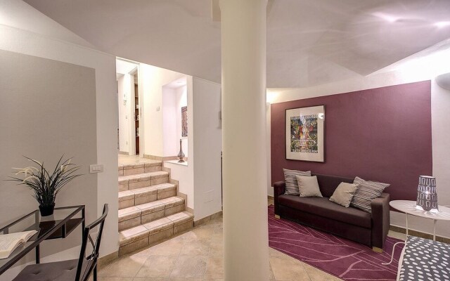 Colosseo White Shadows Loft