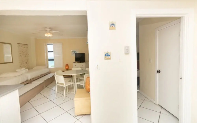 703 Ocean View Hollywood Beach