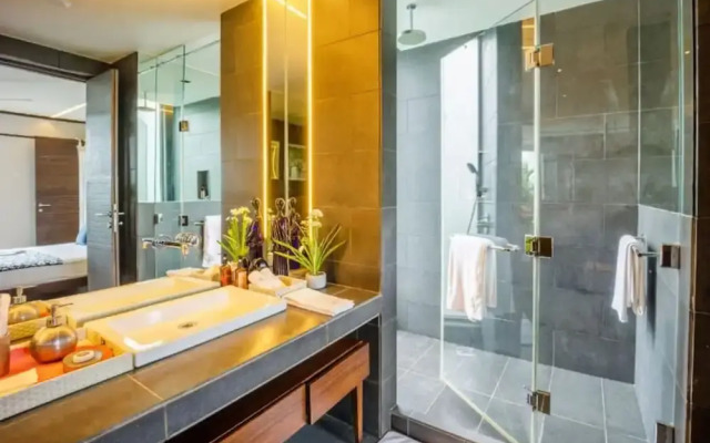 Elara by Hireavilla - 4BR w Infinity Pool Parra