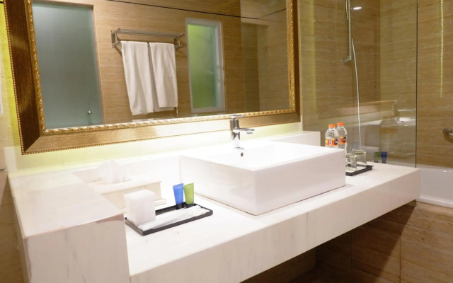 Royal Palm Hotel & Conference Center Cengkareng