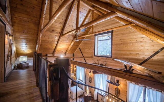 Les 3 Cavaliers - Les Chalets Spa Canada