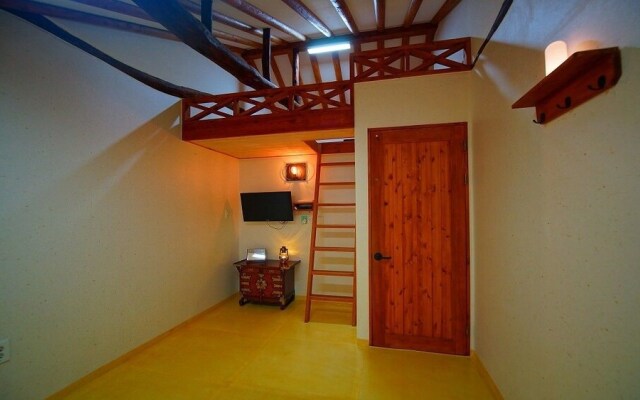 Jeonju Village Skylove