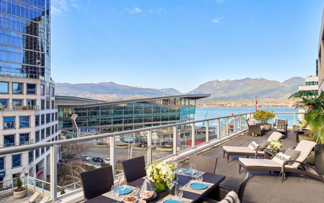 Fairmont Waterfront