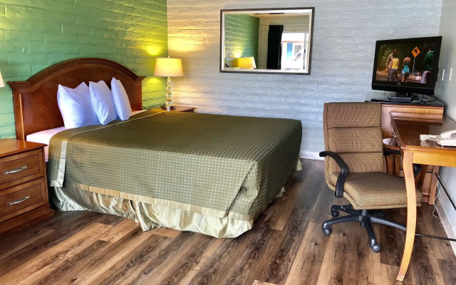 Hitching Post Studios Inn