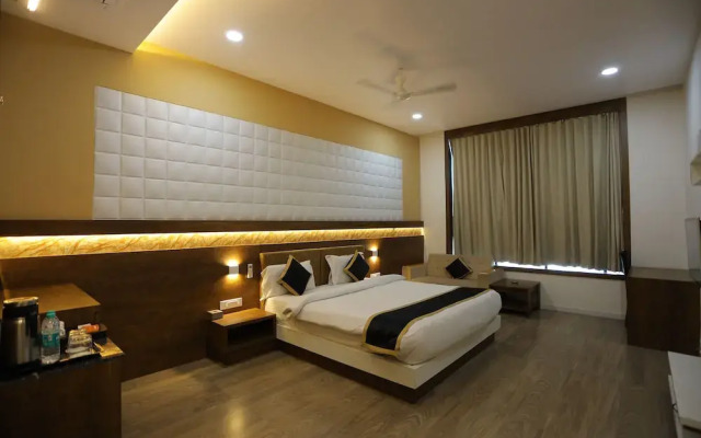 The Grand Astoria Somnath