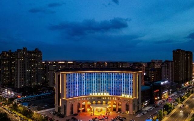 Merlinhod Zhonghua Hotel (Xilinhot Railway Station)