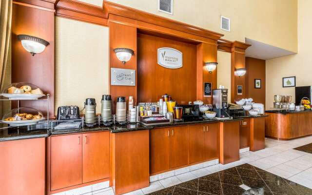 Sleep Inn & Suites Stafford - Sugarland