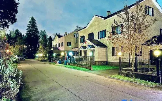 Tengwang Pavilion Hotel