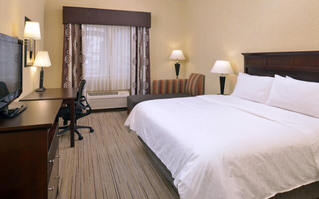 Holiday Inn Express & Suites Nampa - Idaho Center, an IHG Hotel