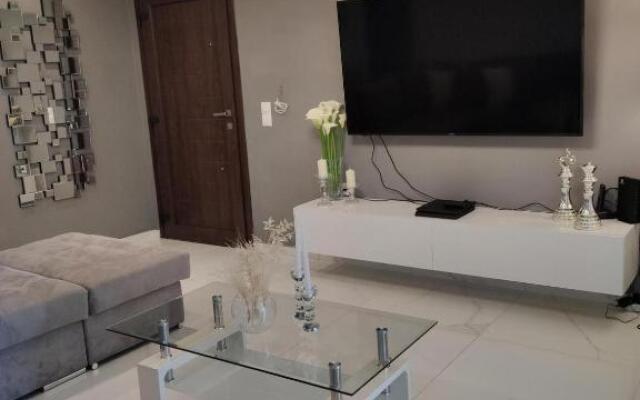 Crystal Luxury Apartment