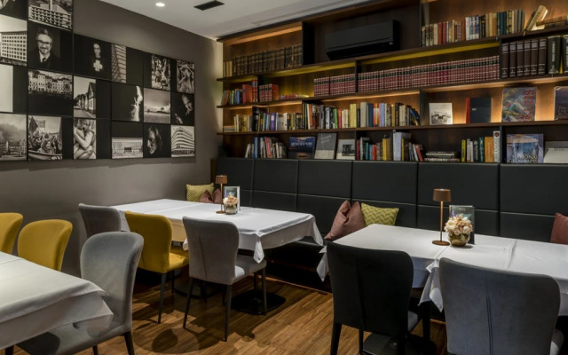 Hotel Mrak 4*