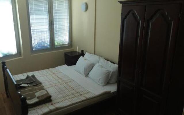 Bed & Breakfast Karavan