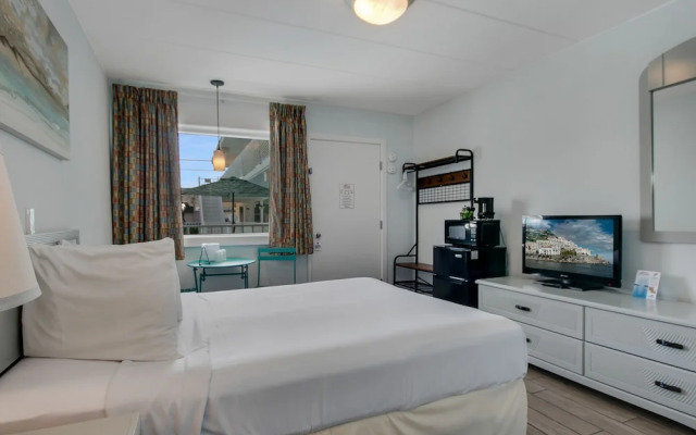 Daytona Inn And Suites