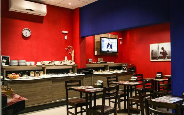 Tri Hotel Smart Criciuma