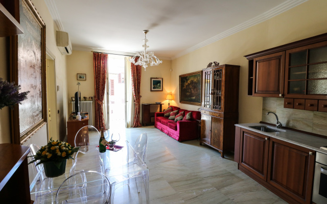 Rome King Suite