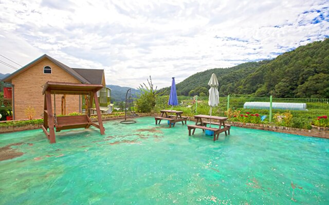 Yangpyeong Sunny Hill Pension