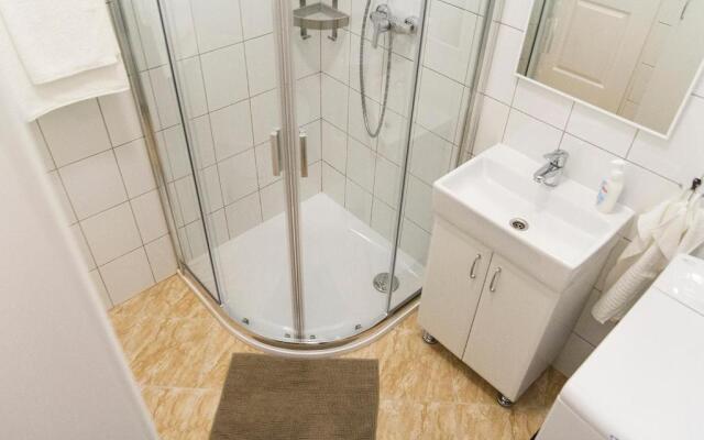 Authentic Akacfa Apartment