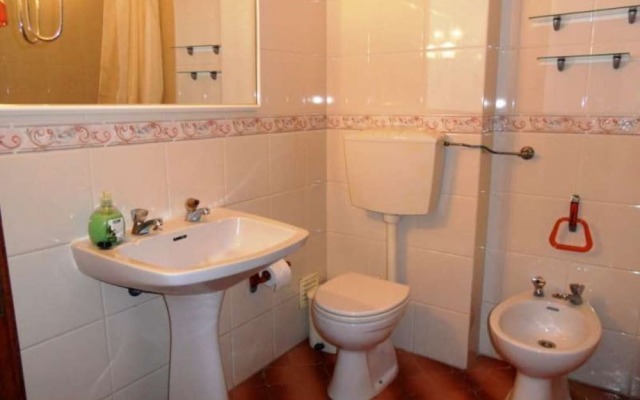 Apartment - 2 Bedrooms with Sea views - 101763