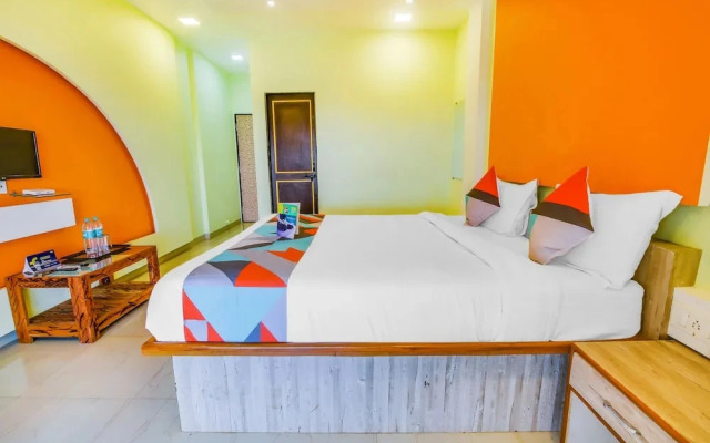 S Ramada by FabHotel