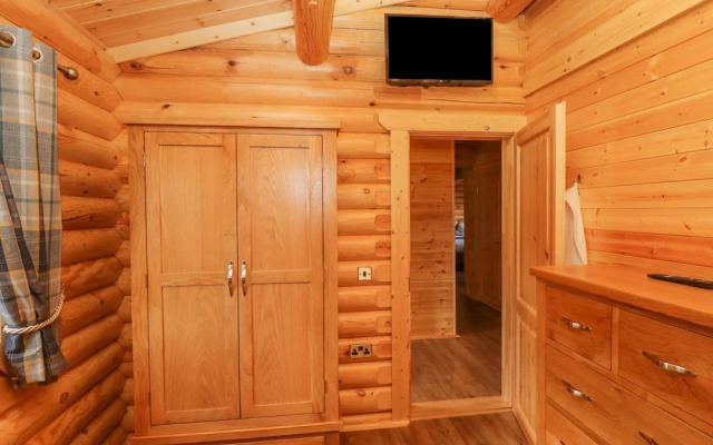 Maple Lodge