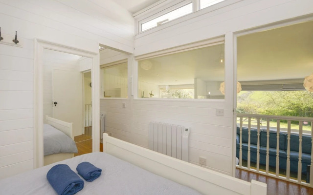 2 Brook Cottages