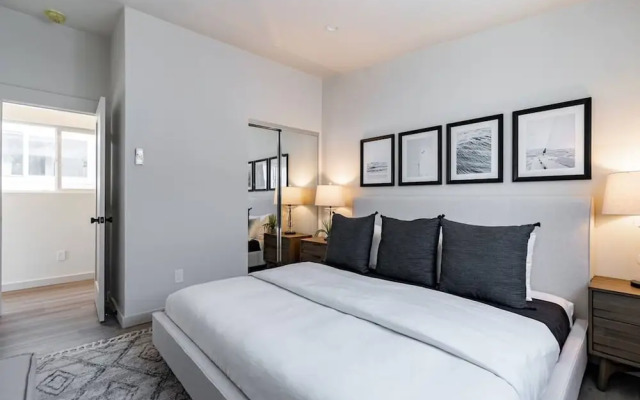 The Rosemont II - La Jolla Luxury