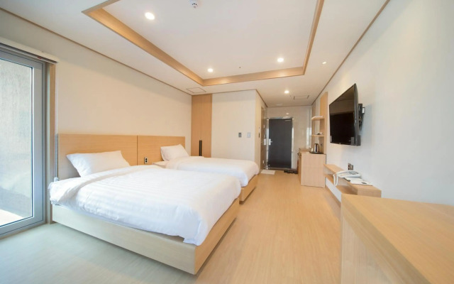 Run Hotel