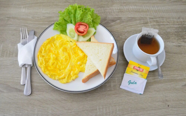 Oyo 965 Gading Guesthouse
