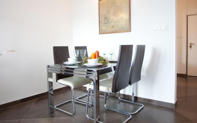 Trstenik Beach Apartments