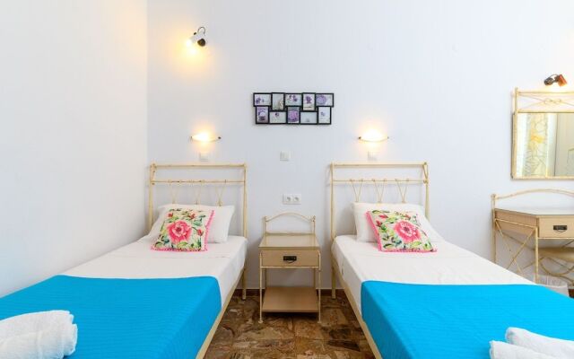 Aphrodite Hotel & Apartments