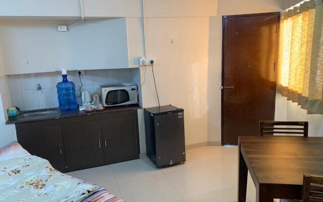 Kamil’s Studio Apartment