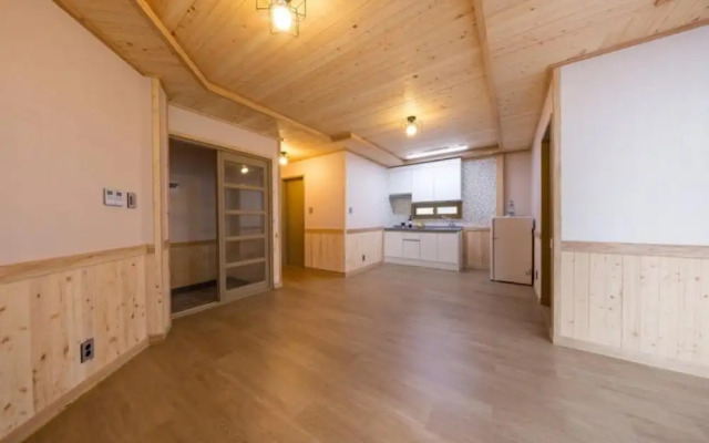 Gwangyang Seomjingang Geumteo Pension